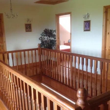 Bed & Breakfast Loughrask 3*
